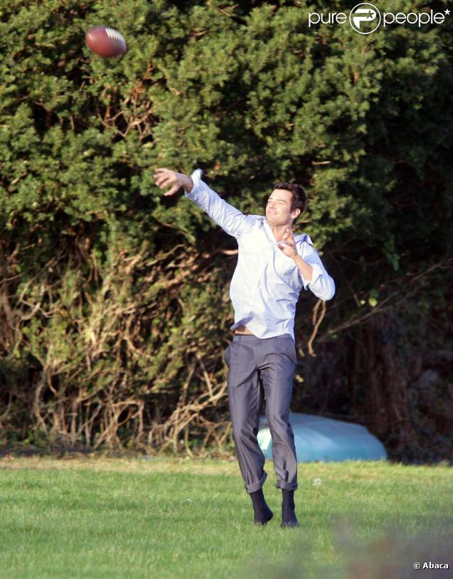 Josh Duhamel sur le tournage de  The Romantics , le 16 novembre 2009 !