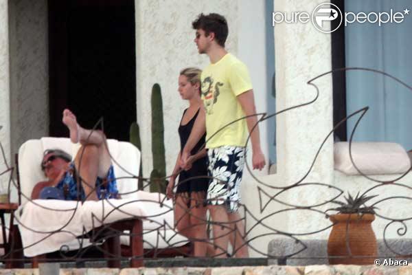 Ashley Tisdale et son chéri en vacances à Mexico