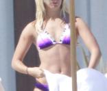 Ashley Tisdale et son chéri en vacances à Mexico