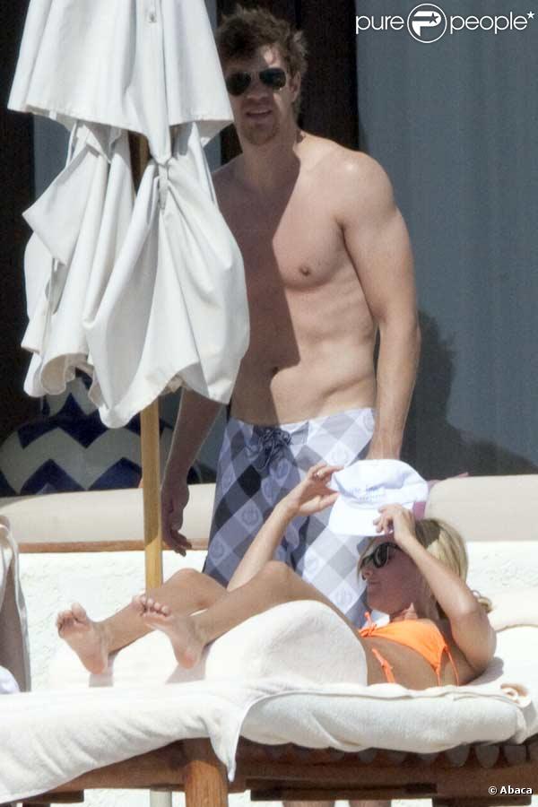 Ashley Tisdale et son chéri en vacances à Mexico