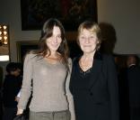 Carla Bruni-Sarkozy : première fête familiale à l'Elysée en l' honneur de tante Gigi...