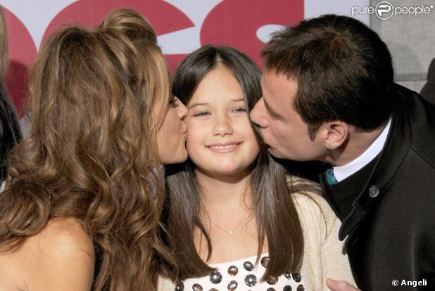 Kelly Preston, John Travolta et leur fille Ella Bleu lors de la première du film Old Dogs (Papy-Sitter) à Hollywood le 9 novembre 2009