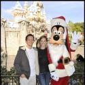 Hilary Swank retombe en enfance ! Heureuse et épanouie au côté de son amoureux et de... Mickey !