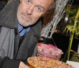 Le chef Alain Passard, à l'occasion des Gâteaux Fleuris pour le 20e anniversaire de la Convention International des Droits de l'Homme, à Paris, le 24 novembre 2009.