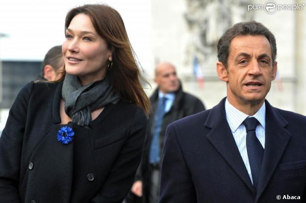 L'assistant et secrétaire de Carla Bruni, Franck Demules, s'occupe désormais de la sono lors des interventions de Nicolas Sarkozy à l'étranger. Une sacrée promotion !