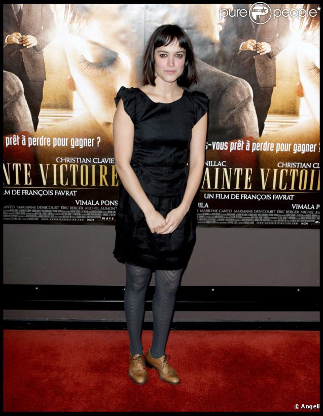 Vimala Pons lors de la première de La Sainte Victoire à l'Ugc de Bercy à Paris le 30 novembre 2009