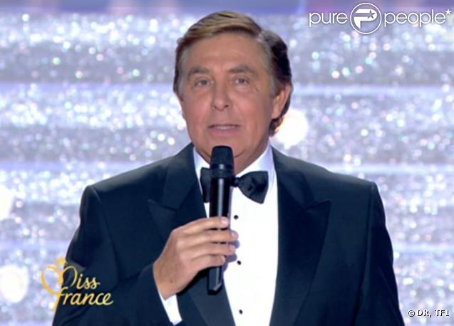 Jean-Pierre Foucault semble charmé par toutes ces sublimes Miss... Et nous ne lui avons présenté que les 12 premières !