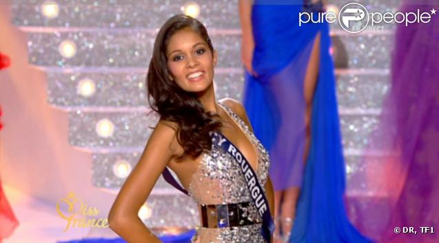 Miss Quercy-Rouergues, finaliste à l'élection de Miss France 2010, en tenue de grand couturier... Des robes signées Zuhair Murad.