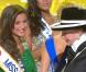 Miss France 2010, Malika Ménard, resplendissante lors de la remise de son diadème...