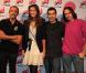 Malika Ménard avec l'équipe de NRJ