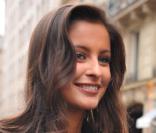 Malika Ménard à la sortie de la radio Europe 1 ce matin, lundi 7 décembre.