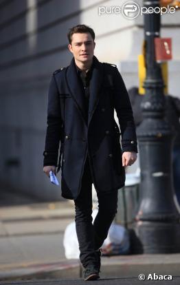 Ed Westwick sur le tournage de Gossip Girl à New York, le 8 décembre 2009