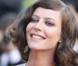 Anna Mouglalis va réaliser en 2010 son premier film, une histoire de vampire...