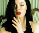 La très belle Rose McGowan en couverture de Telegraph Magazine. 