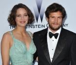 Marion Cotillard et Guillaume Canet lors de la soirée de l'amfAR à Cannes en mai 2009 