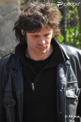Bertrand Cantat à l'enterrement d'Alain Bashung