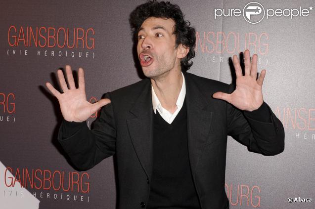 Eric Elmosnino lors de la première du film Gainsbourg (vie héroïque) à Paris le 14 janvier 2010
