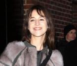 Charlotte Gainsbourg était l'invitée de David Letterman pour faire la promo de son album IRM, le 18 janvier 2010 à New York