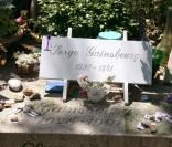 La tombe de Serge Gainsbourg (cimetière Montparnasse) 