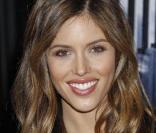 Kayla Ewell à l'occasion de l'avant-première de  Mesures exceptionnelles , qui s'est tenue au Graumann's Chinese Theatre de Los Angeles, le 19 janvier 2010.