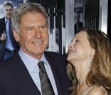 Harrison Ford et Calista Flockhart à l'occasion de l'avant-première de  Mesures exceptionnelles , qui s'est tenue au Graumann's Chinese Theatre de Los Angeles, le 19 janvier 2010.