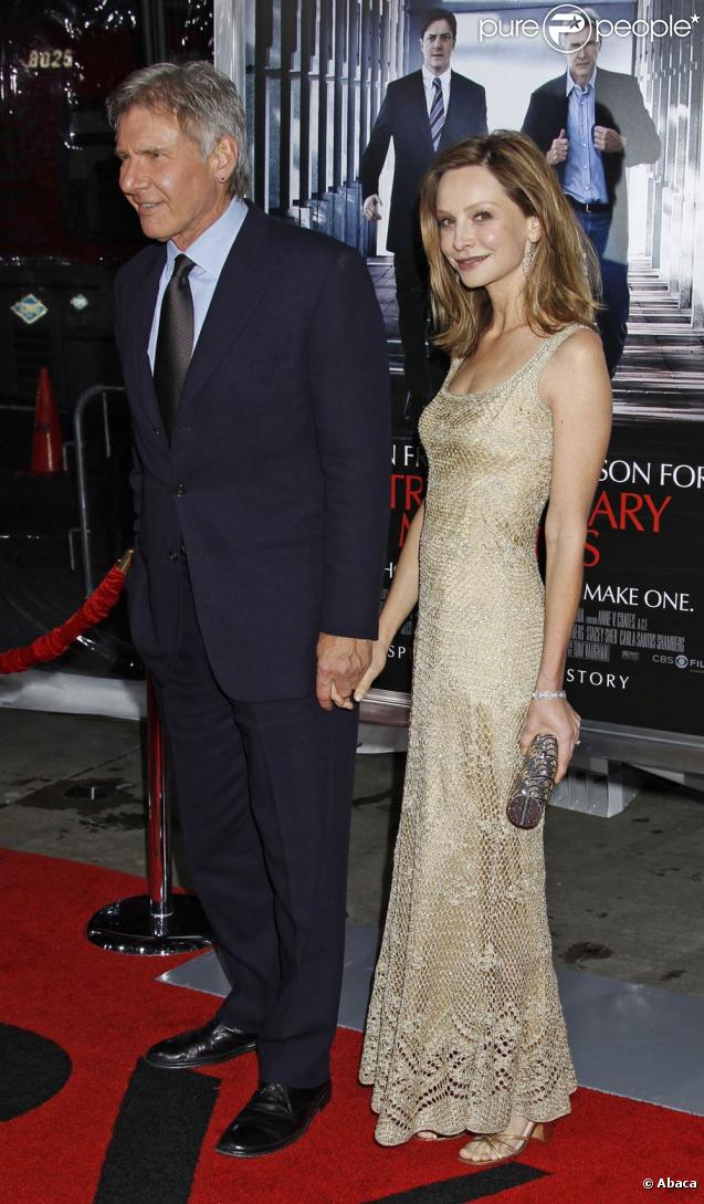 Harrison Ford et Calista Flockhart à l'occasion de l'avant-première de  Mesures exceptionnelles , qui s'est tenue au Graumann's Chinese Theatre de Los Angeles, le 19 janvier 2010.