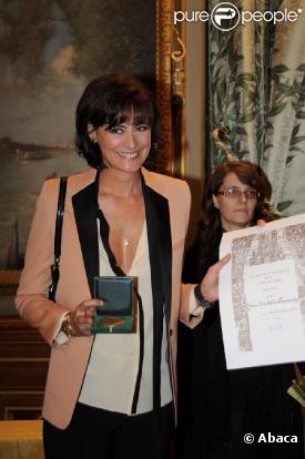 Inès de la Fressange a reçu la Médaille de Vermeil de la Ville de Paris le 22 janvier 2010