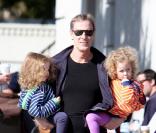 Tom Mahoney et ses jumelles (Los Angeles, 23 janvier 2010)