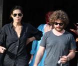 Sharon Osbourne veille sur son fils Jack et sa girlfriend, à Hawaï, janvier 2010 !