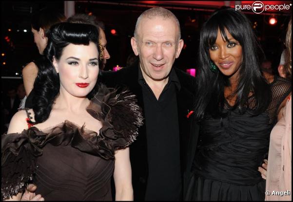 Dita Von Teese, Jan-Paul Gaultier et Naomi Campbell au dîner de la mode le 28 janvier 2010