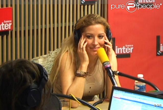 Loana dévoile ses atouts sur le plateau de France Inter.
