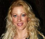 En 2007, Loana affichait encore une silhouette parfaite et son équilibre n'inquiétait personne... Quatre ans plus tard, à force de scandales et de dérives en tout genre, Loana est au plus mal.