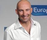 Nicolas Canteloup tacle la  Ferme Célébrités en Afrique  dans sa Revue de Presque du 8 février.