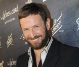 Meilleur créateur de mode : Stefano Pilati pour YSL, lors de la cérémonie des Globes de cristal, à Paris, le 8 février 2010 !