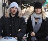 Karolina Kurkova à New York avec son fils Toby et son amoureux Archie, le 9 février 2010.
