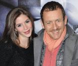Dany Boon et sa femme Yaël à l'occasion de l'avant-première de  From Paris with Love , à l'UGC Normandie sur les Champs-Elysées, à Paris, le 11 février 2010.