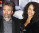 Luc Besson et sa femme la productrice Virginie Sylla à l'occasion de l'avant-première de From Paris with Love , à l'UGC Normandie sur les Champs-Elysées, à Paris, le 11 février 2010.