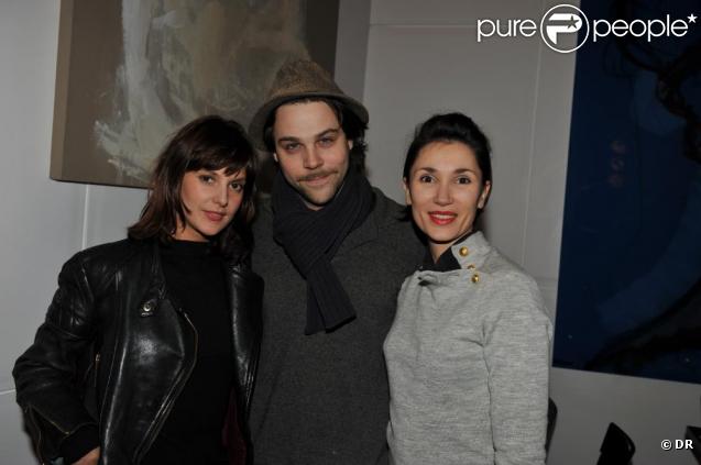 Elodie Navarre, Arthur Jugnot et Lisa Martino au restaurant Les Cinoches. 15/02/2010 