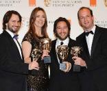 Le scénariste Mark Boal, Kathryn Bigelow et ses producteurs à la remise des BAFTA, à Londres, le 21 février 2010 !