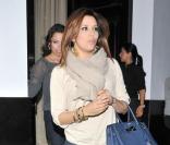 La belle Eva Longoria sortant de son restaurant de Los Angeles El Beso, le 23 février 2010