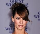 Jennifer Love Hewitt lors de la soirée donnée à l'occasion de la diffusion du centième épisode de  Ghost Whisperer 