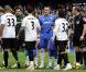 John Terry, snobé par Wayne Bridge lors de la présentation des équipes du match Chelsea-Manchester City