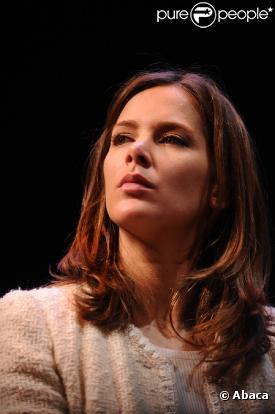 Mélissa Theuriau présentera une émission de Zone Interdite spéciale Internet et la sexualité des ados
