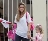 Denise Richards emmène sa fille Lola à l'école (1er mars 2010 à Los Angeles)