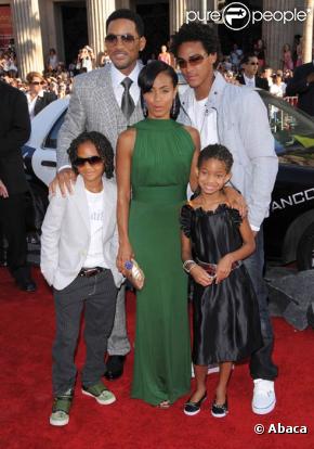 Will Smith avec sa femme Jada Pinkett Smith avec leurs enfants à Los Angeles en juin 2008 