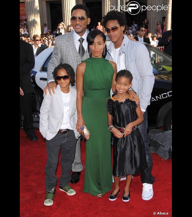Will Smith avec sa femme Jada Pinkett Smith avec leurs enfants à Los Angeles en juin 2008 