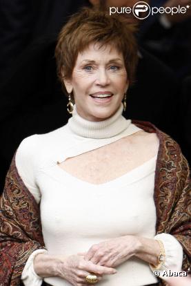 Jane Fonda et sa nouvelle coupe de cheveux ! (6 mars 2010)