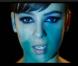 Alizée dévoilera le 29 mars 2010 son nouvel album, Une Enfant du siècle : mais, déjà, elle irradie, insaisissable pin-up, le clip de Les Collines