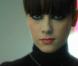Alizée dévoilera le 29 mars 2010 son nouvel album, Une Enfant du siècle : mais, déjà, elle irradie, insaisissable pin-up, le clip de Les Collines