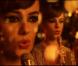 Alizée dévoilera le 29 mars 2010 son nouvel album, Une Enfant du siècle : mais, déjà, elle irradie, insaisissable pin-up, le clip de Les Collines